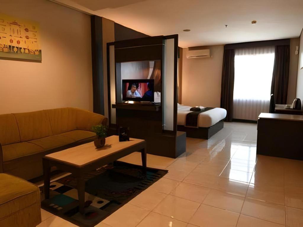 D'Arcici Hotel Cempaka Putih Jakarta Exterior foto
