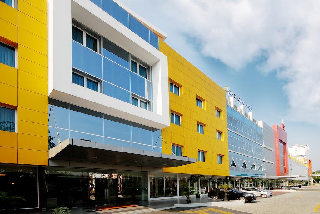 D'Arcici Hotel Cempaka Putih Jakarta Exterior foto